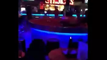 Oynat Atl striptiz kulübü vuruşları mandingo'da baskın kaydı
