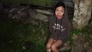 Reproduzir Menina asiática sem casa será raspada, fodida no rosto e bem tratada