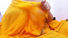 Abspielen Srilankan Tamil Milf mit natürlichen Titten bekommt Hardcore