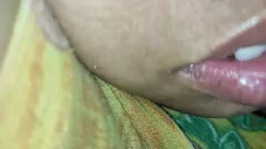 Abspielen Der nackte Körper von Desi Indian Milf treibt ihre Stiefsohn wild in der Rollenspiele eines intensiven Paares
