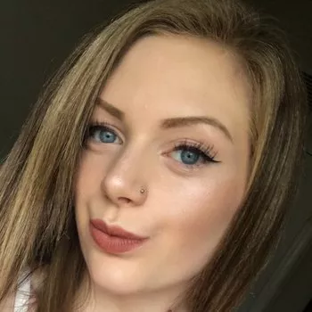 Pornostar Camilla Mae
