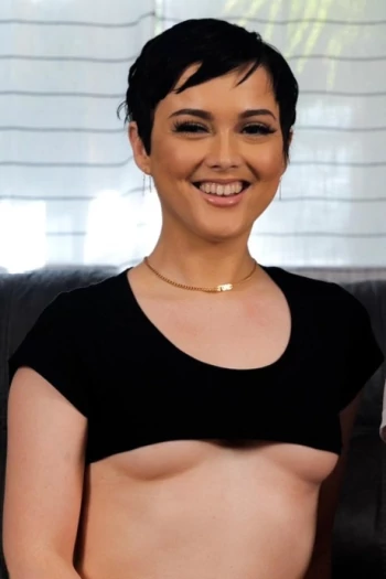 Порнозвезда Nicole Valentine