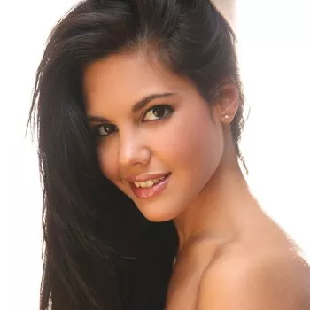Порнозвезда Apolonia Lapiedra