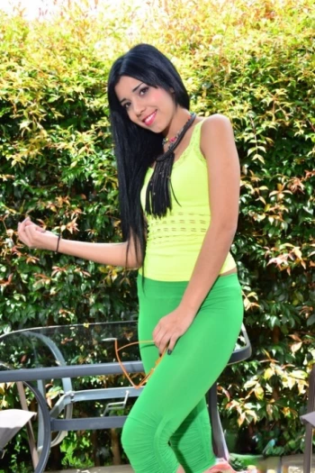 Порнозвезда Ariana Fuentes